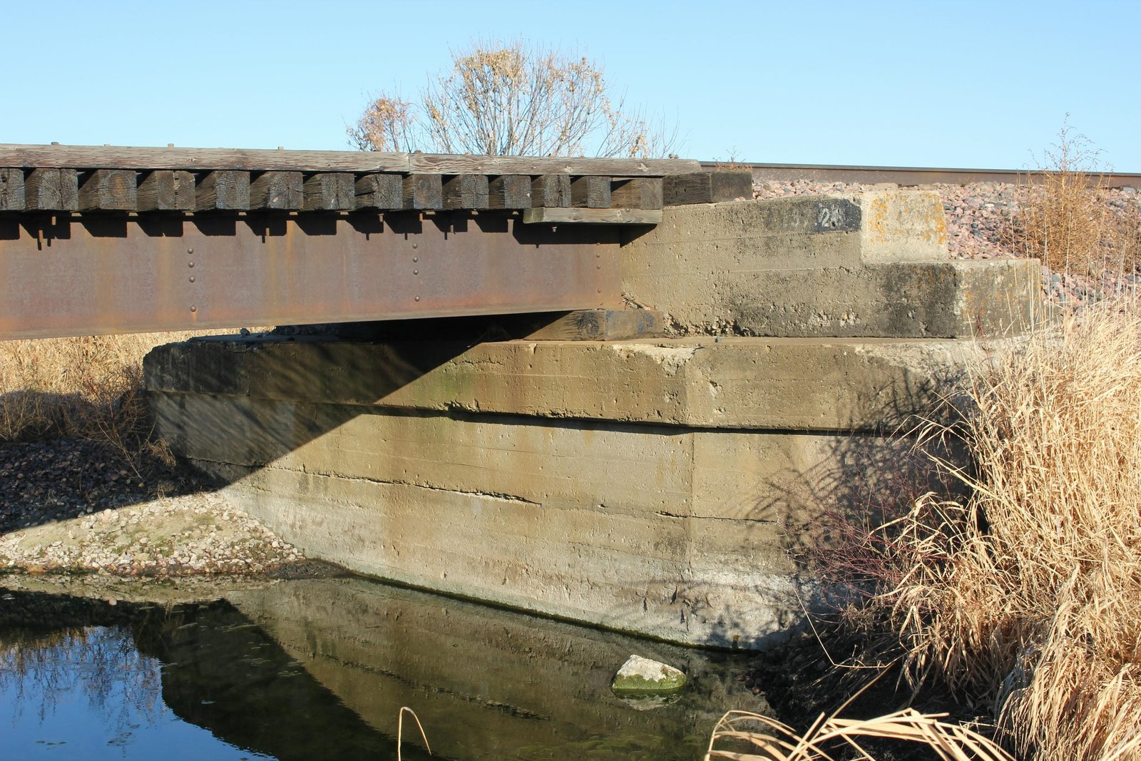 North abutment